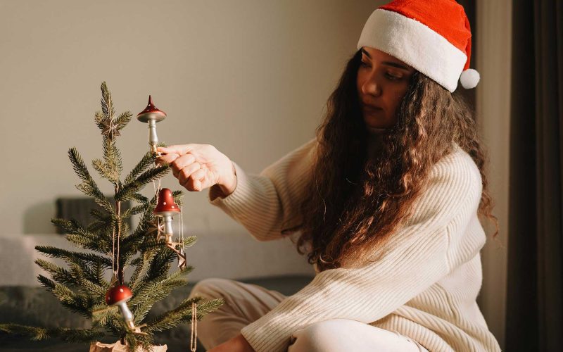 Overcome Holiday Loneliness Coping with Holiday Loneliness